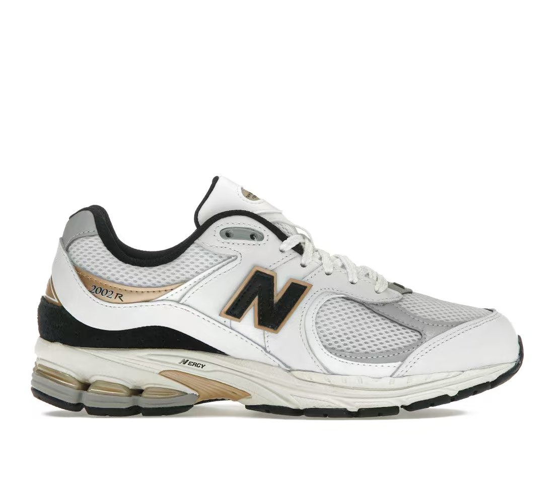 New Balance New Balance 2002R White Black Gold Metallic