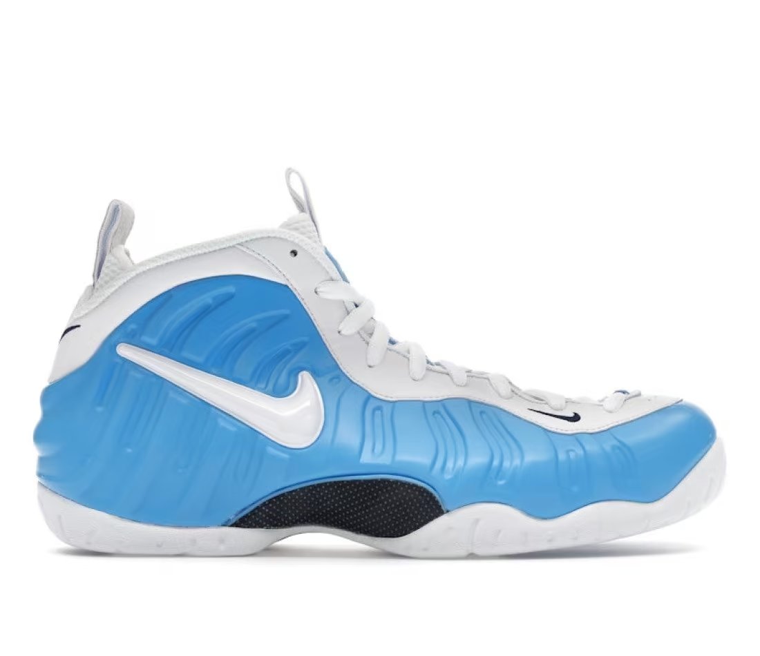 Nike Air Foamposite Pro University Blue (2026) — vue principale