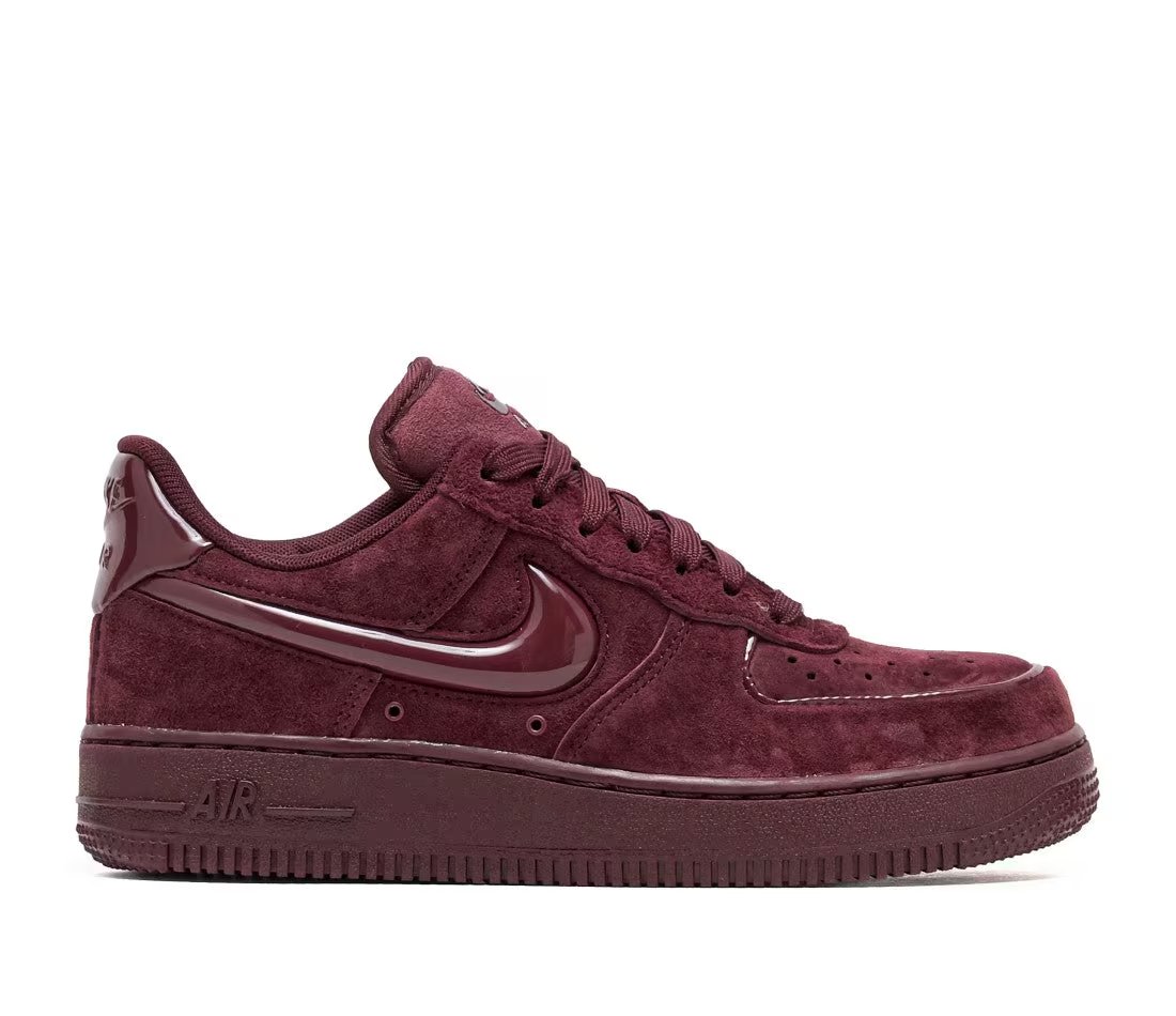 Nike Air Force 1 07 Burgundy Crush — vue principale