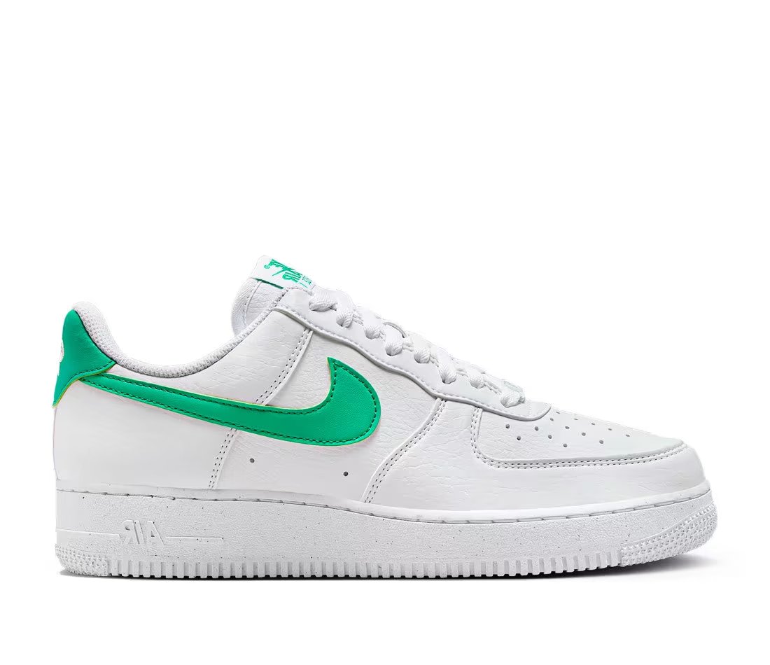 Nike Air Force 1 07 Next Nature White Stadium Green — vue principale