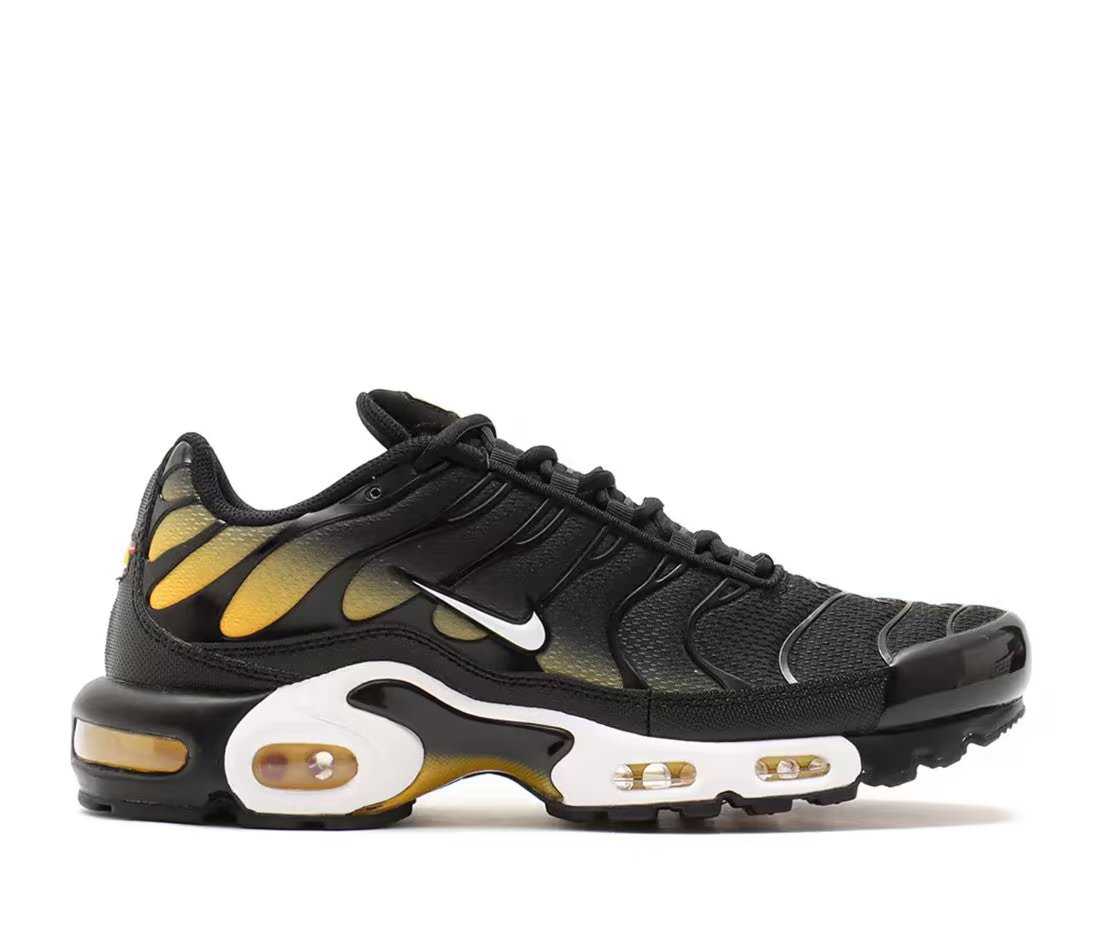 Nike Air Max Plus Black University Gold White — vue principale