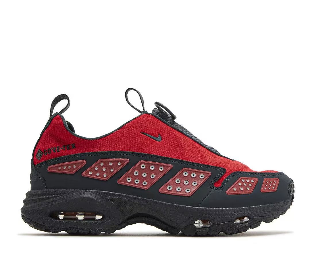 Nike Nike Air Max Sunder Gore-Tex Hyper Crimson