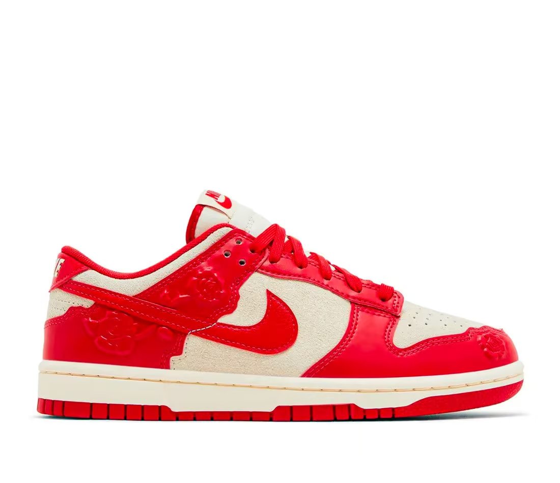 Nike Nike Dunk Low Red Roses