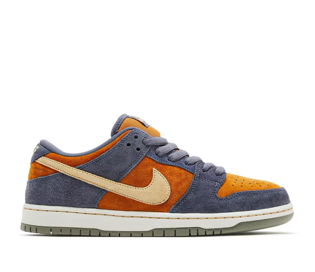 Nike Nike SB Dunk Low Light Carbon Monarch