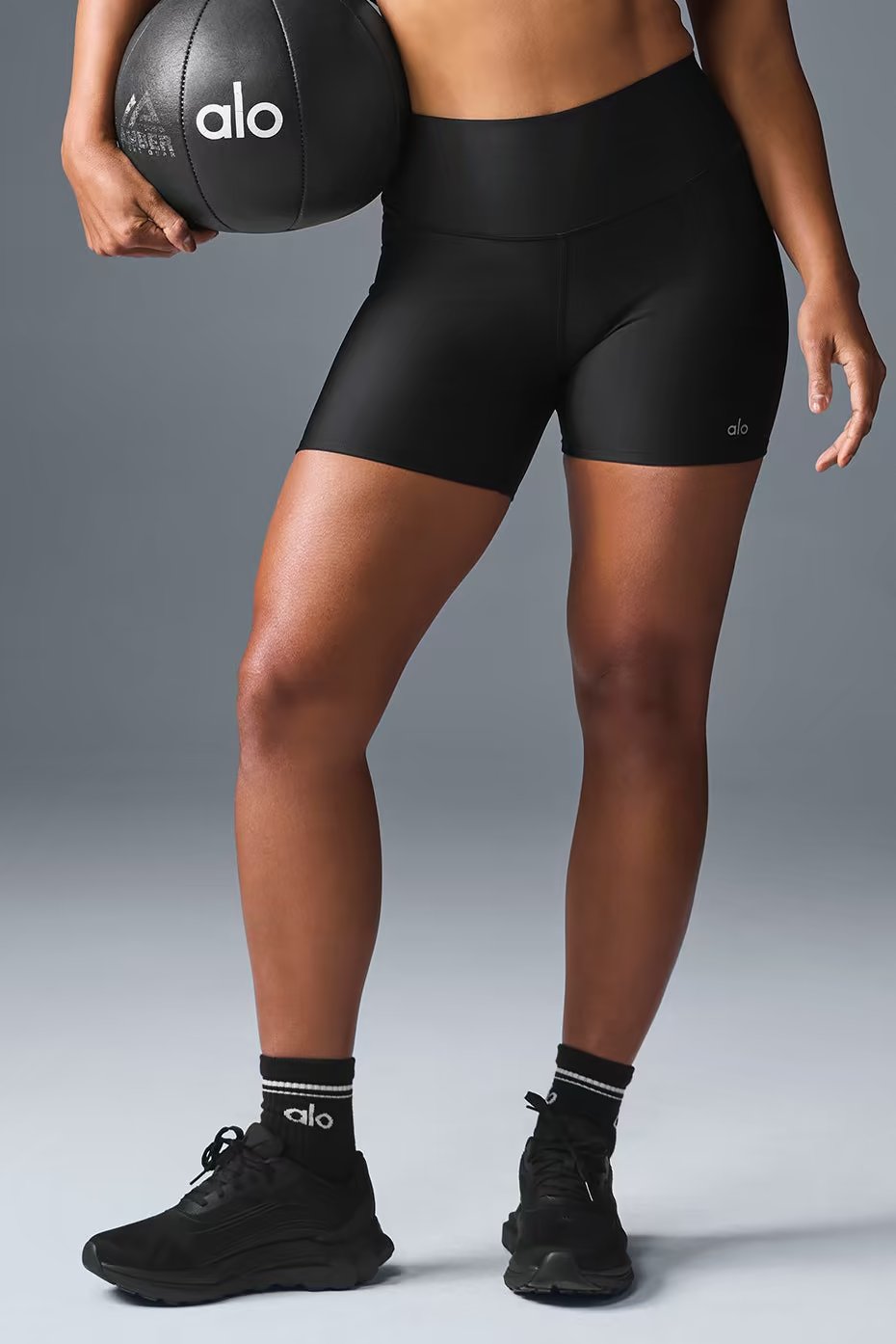 Alo Yoga 5" Airlift Energy Short - Black